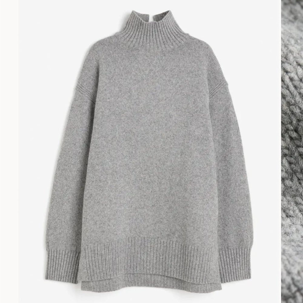 H&M Oversized Turtleneck Sweater - Taupe